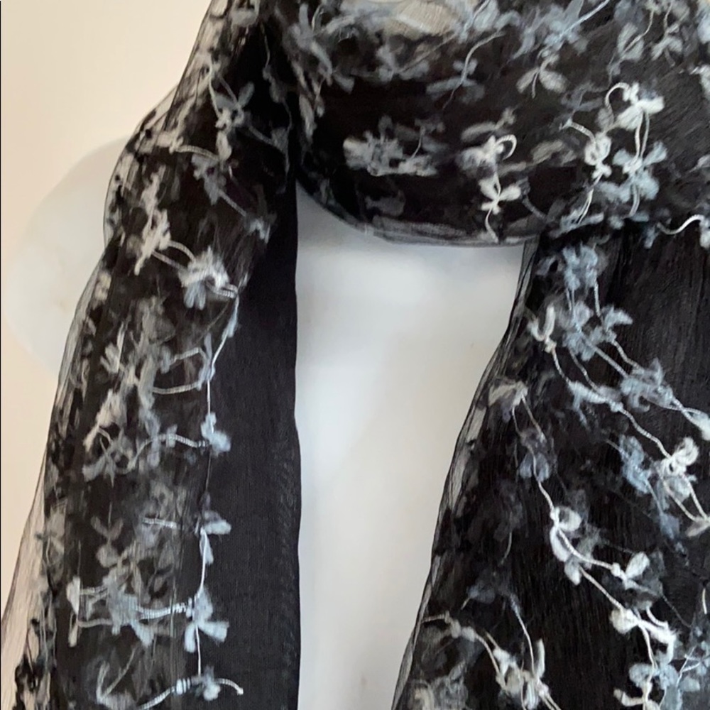Scarf - Picture 2 of 3